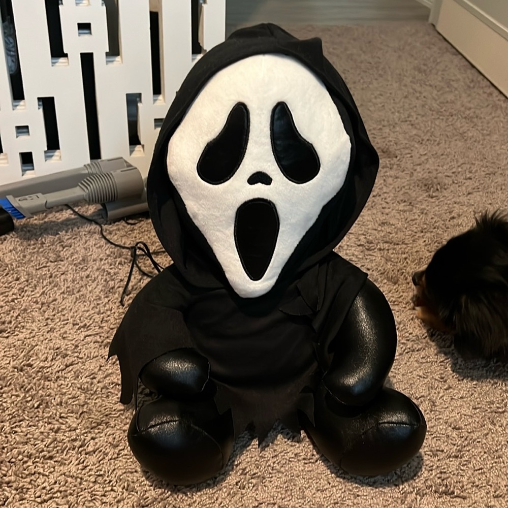 Kidrobot Shaking Ghostface Plush